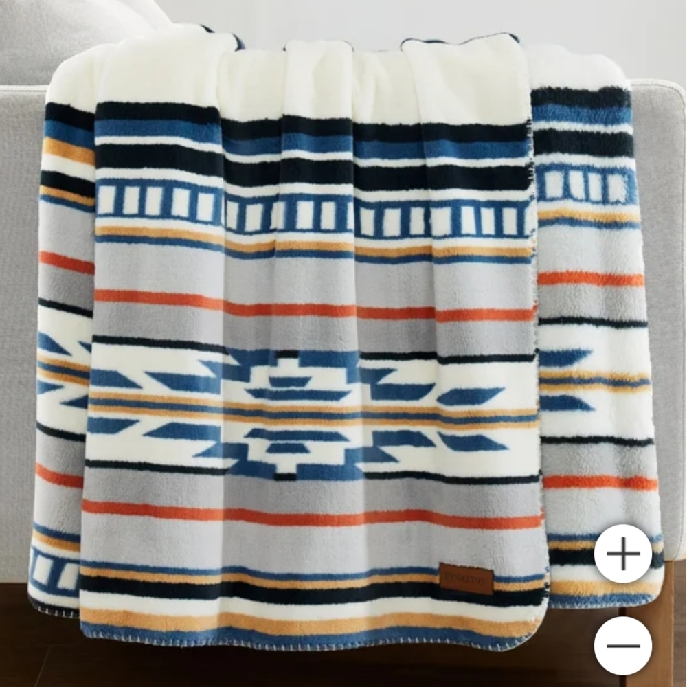 Pendleton Ultra Soft Throw, new